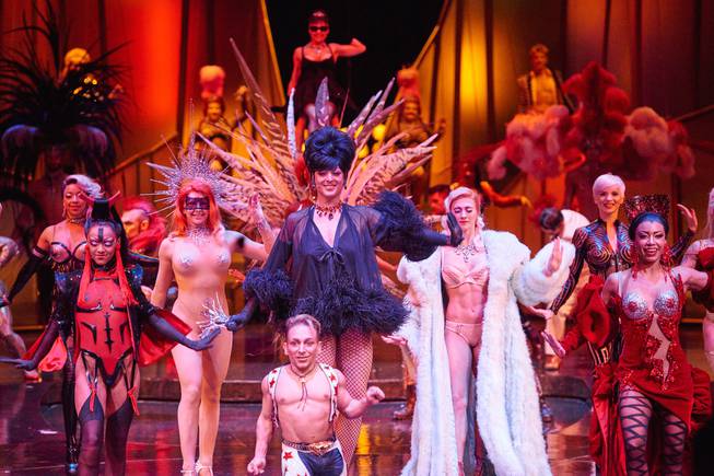 Zumanity combines acrobatics with an erotic flair